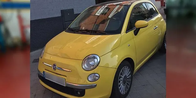 Fiat 500 amarillo