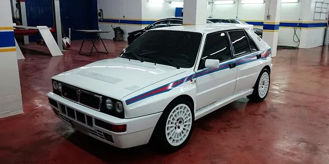 Lancia Delta HF Integrale Martini