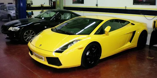 Lamborghini Gallardo amarillo