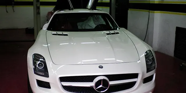 Mercedes SLS AMG